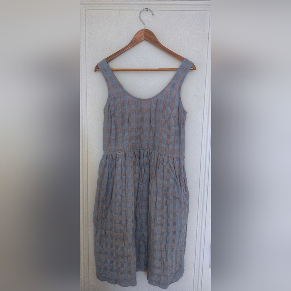 Elegant Lavender Sleeveless Dress - Picture 4 of 6